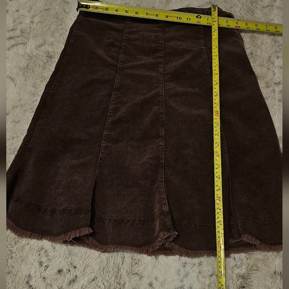 OJAI Brown Denim Corduroy Skirt with scalloped freyed hem Size 8 - Picture 5 of 7